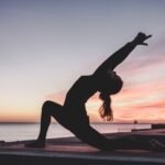 ¿Se puede aprender Yoga de verdad a través de una pantalla? La verdad sin filtros sobre la formación online